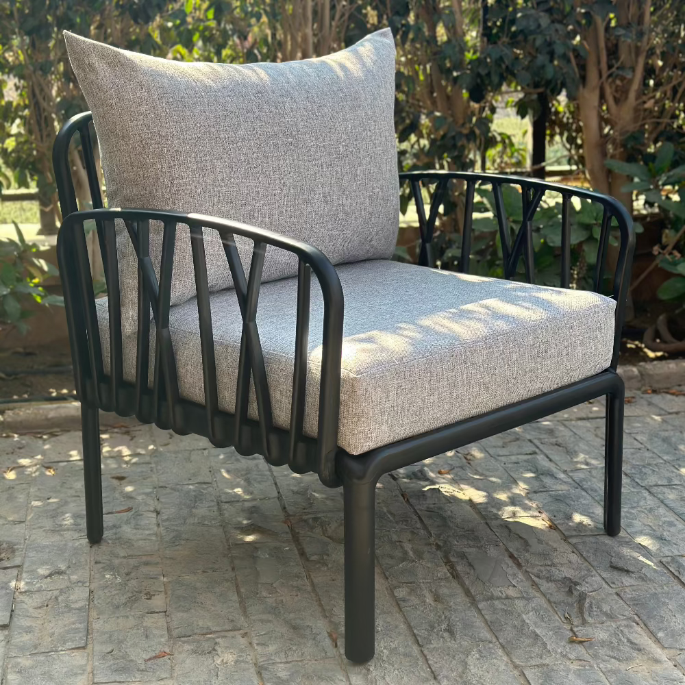 Traverse Armchair for Outdoor Furniture โ Practical and stylish plastic chair perfect for patios