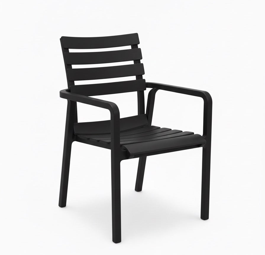 Grand Classic Armchair