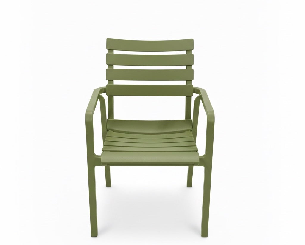 Grand Classic Armchair