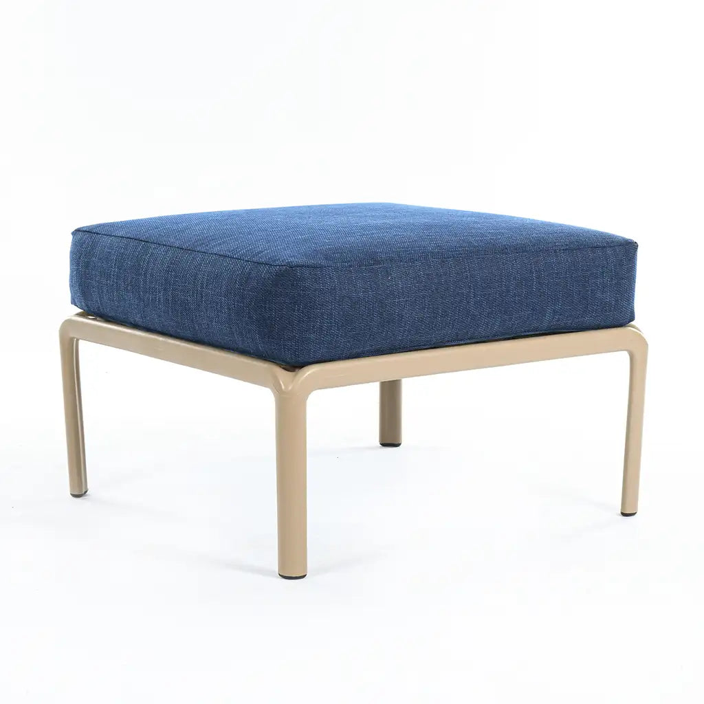 Traverse Pouf