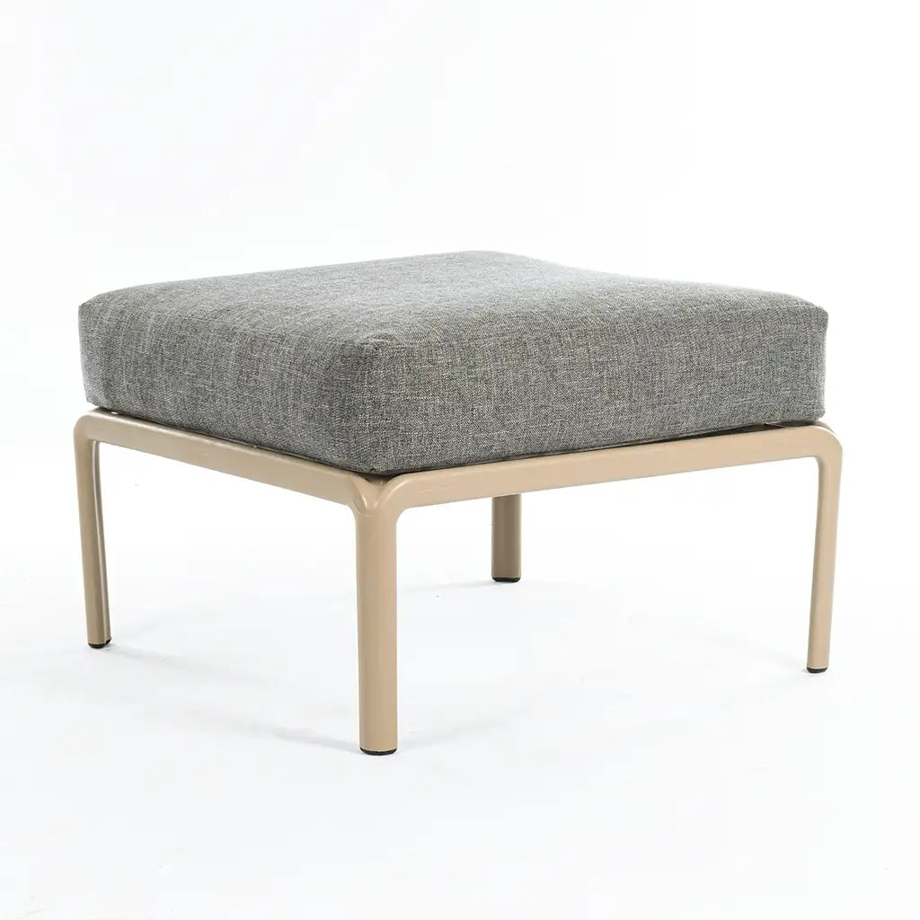 Traverse Pouf