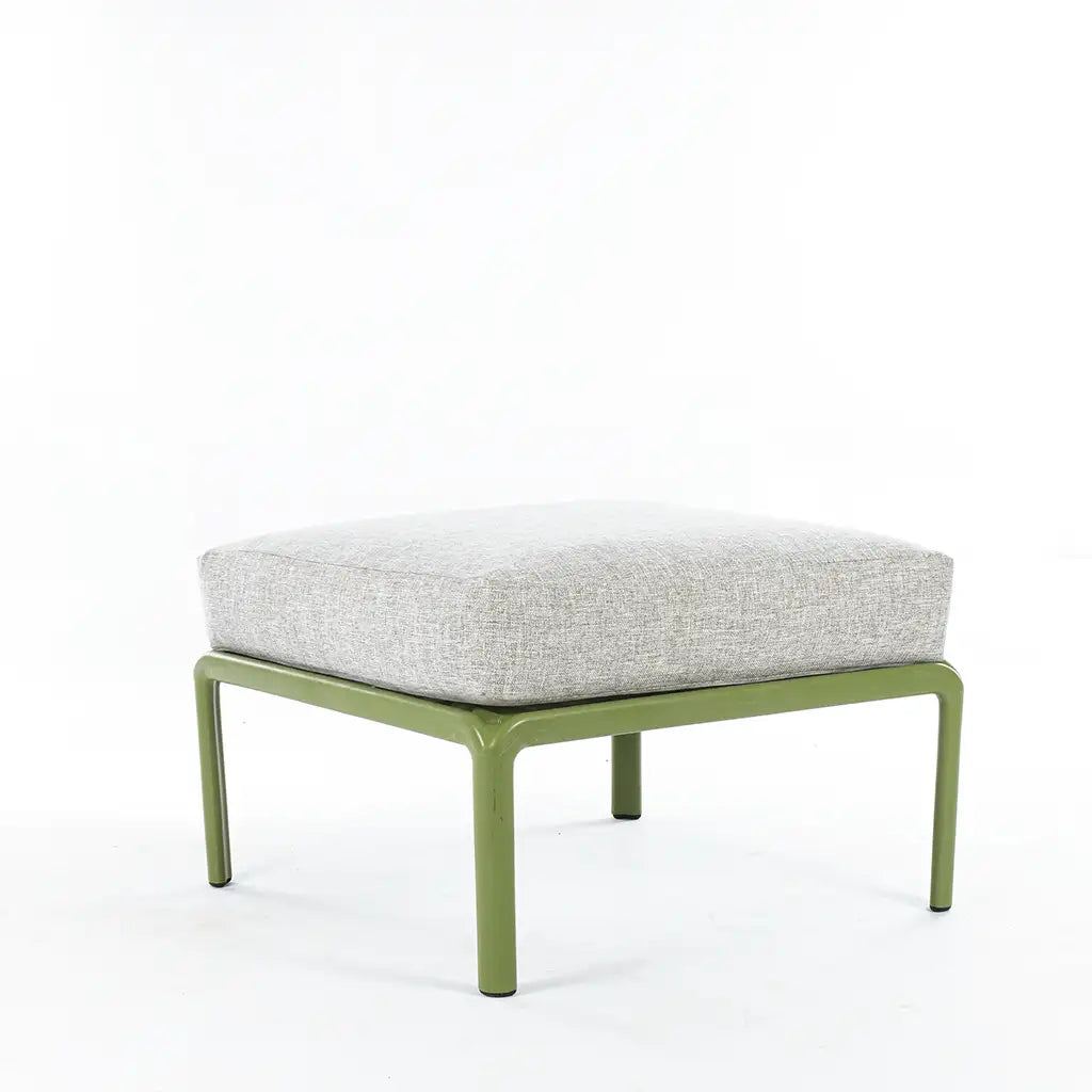 Traverse Pouf